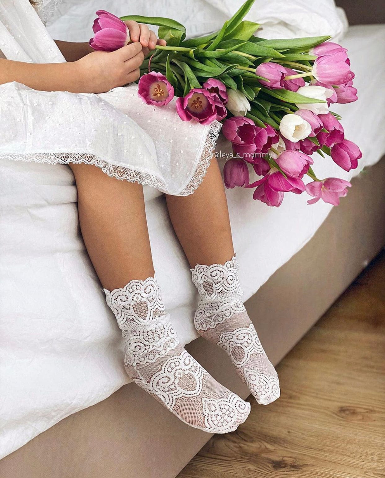 Alice Lace Socks - Image 19