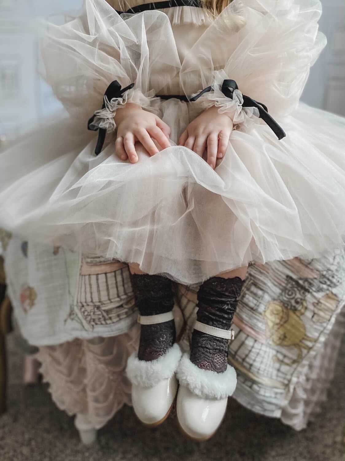 Alice Lace Socks - Image 23