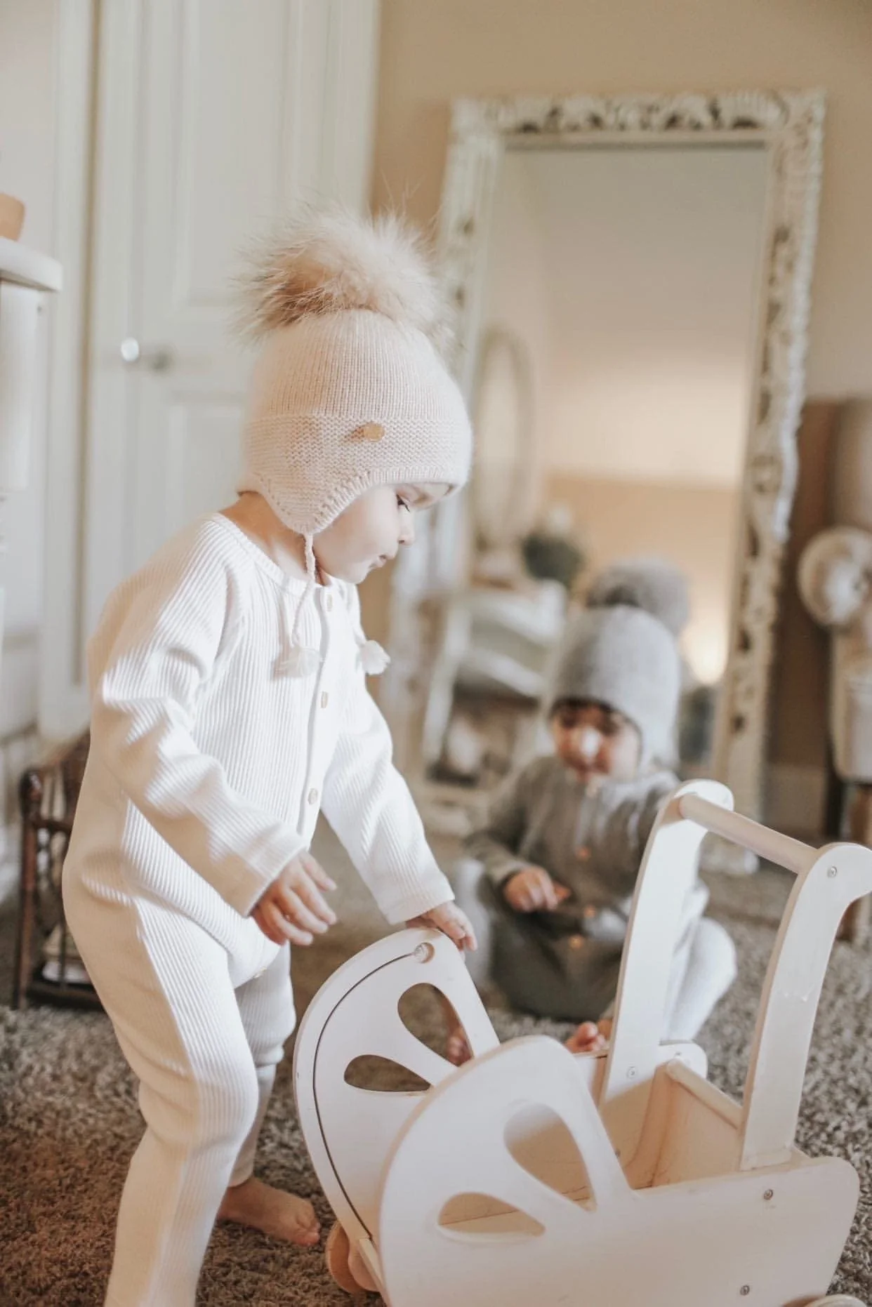 Cashmere Aviator Pom Hat - Image 17